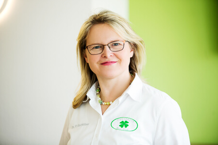 Ulm,Neu-Ilm,Hautarzt,Hautärzte,Dermatologie,Allergologie,Ambulante operative Eingriffe,Phototherapie,Kryotherapie,Lymphknotensonographie,Hautkrebsvorsorgeuntersuchung,Fotodokumentation,Fruchtsäurepeeling,Verödung von Besenreisern, Behandlung des übermäßigen Schwitzens mit Botulinumtoxin A (Botox),Ambulante operative Eingriffe,Dauerhafte Haarentfernung bei krankhaftem Haarwuchs,Lasertherapie bei störenden Hautveränderungen,Lasertherapie bei oberflächlich sichtbaren Gefäßveränderungen,Lichttherapie,Phlebologie,Photodynamische Therapie (PDT),Nagelpilzbehandlung mit Laser,Molekulare Diagnostik
